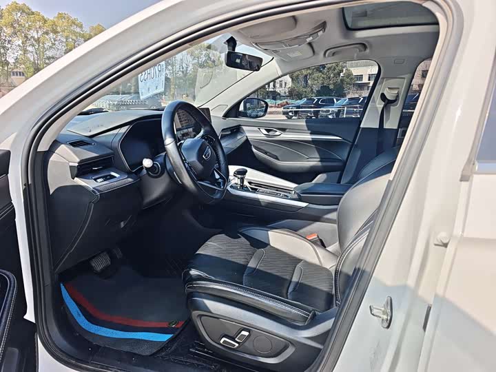 Фото 4 - Geely Preface