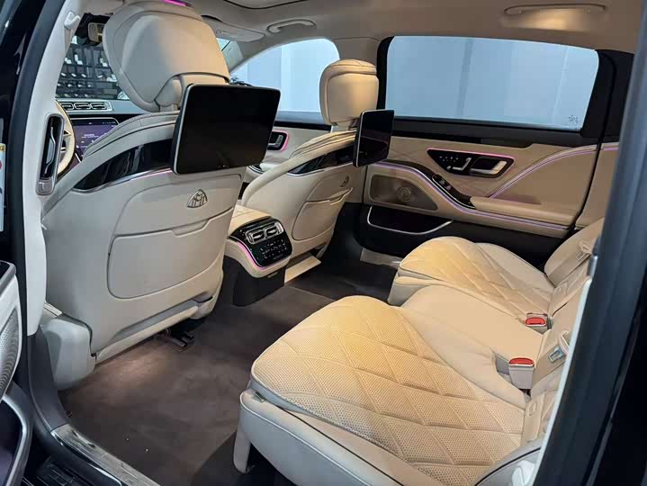 Фото 5 - Mercedes-Benz Maybach S-Class