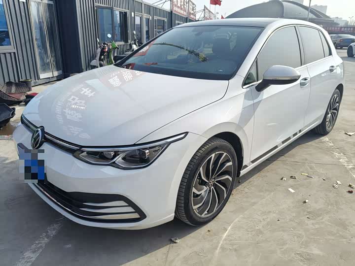 Фото 1 - Volkswagen Golf