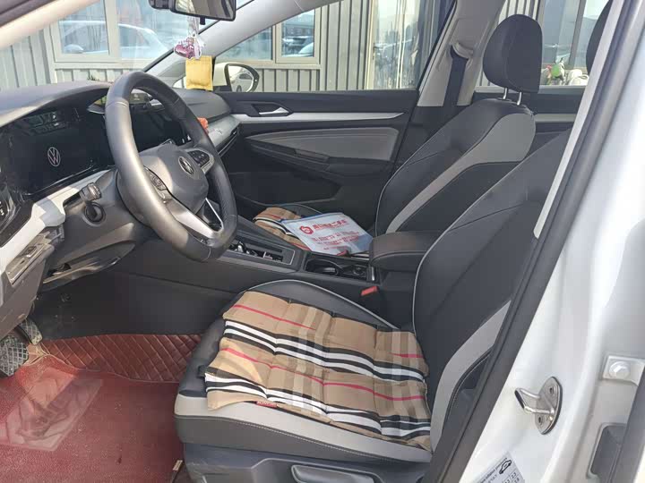 Фото 4 - Volkswagen Golf