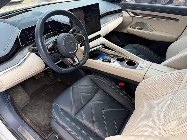 Фото 4 - Zeekr 001