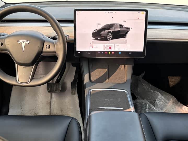 Фото 4 - Tesla Model Y