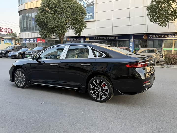 Фото 7 - Geely Preface