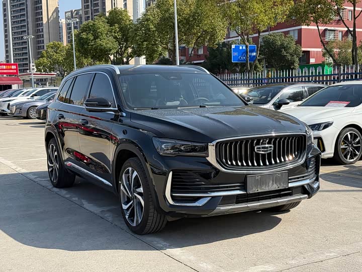 Фото 3 - Geely Monjaro