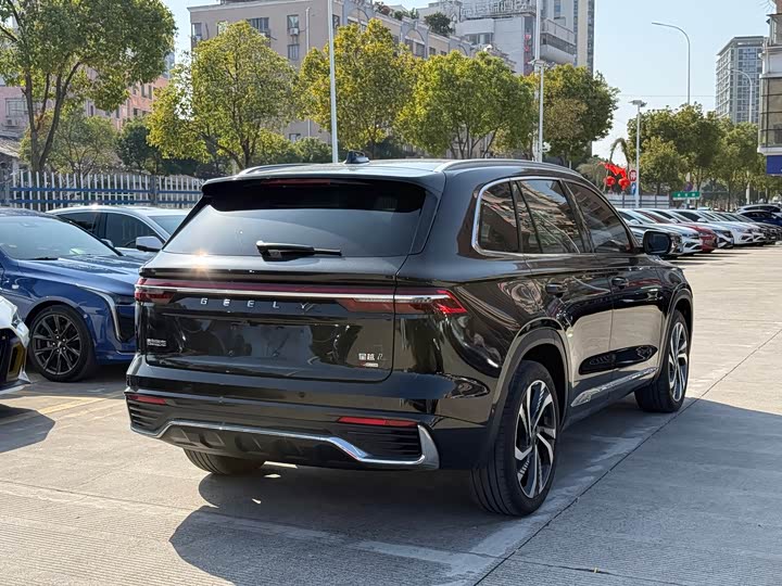 Фото 4 - Geely Monjaro