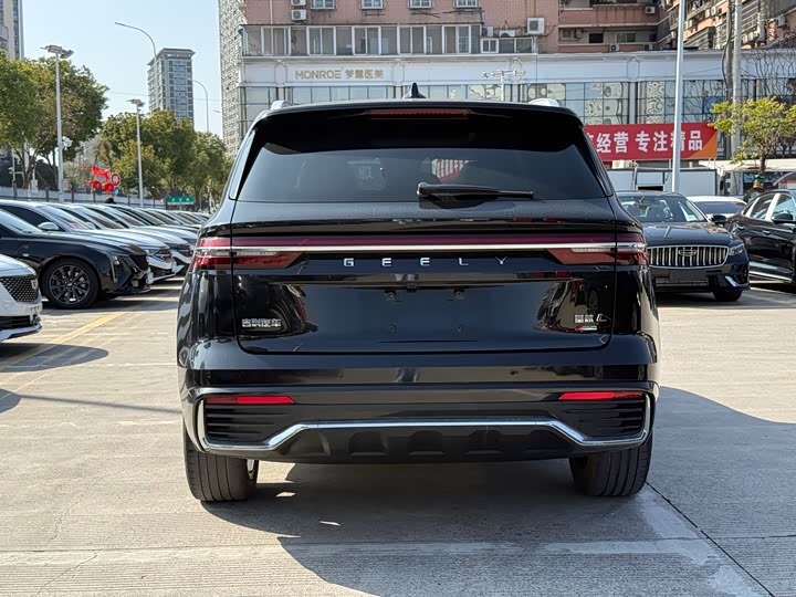 Фото 5 - Geely Monjaro