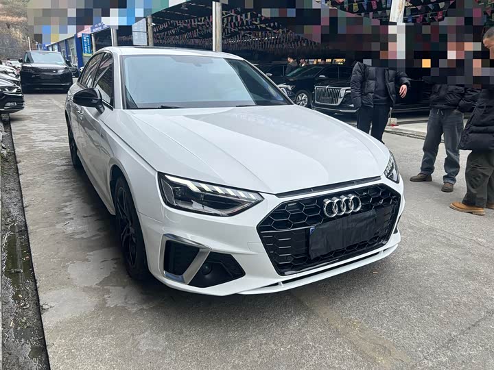 Фото 3 - Audi A4L