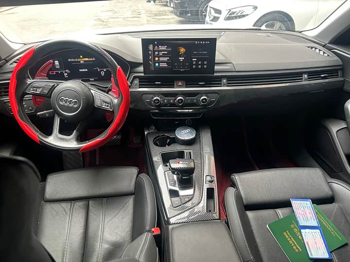 Фото 7 - Audi A4L