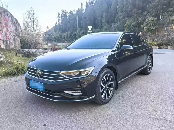 Фото 1 - Volkswagen Magotan