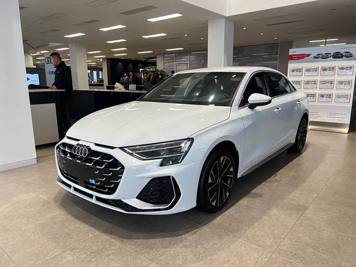 Фото 1 - Audi A3