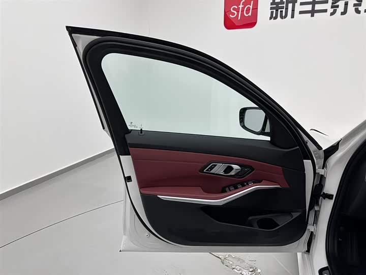 Фото 8 - BMW 3 Series