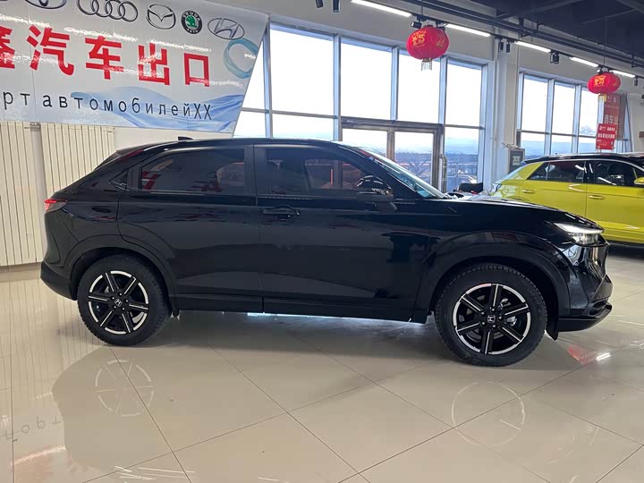 Фото 4 - Honda Vezel