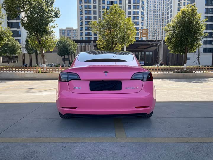 Фото 6 - Tesla Model 3