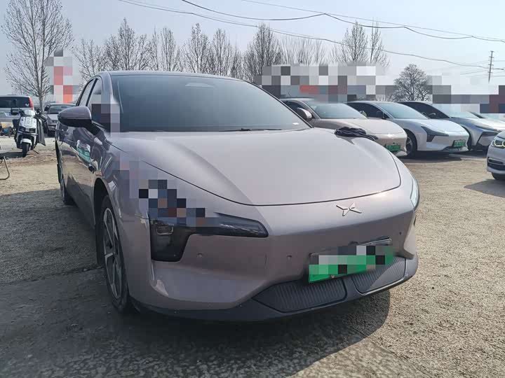 Фото 1 - XPeng Mona M03