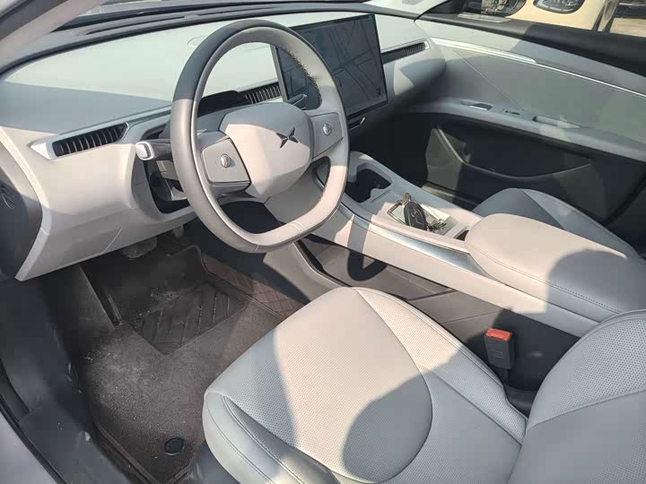 Фото 5 - XPeng Mona M03