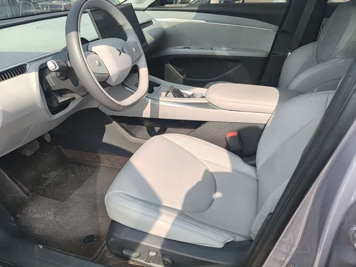 Фото 6 - XPeng Mona M03