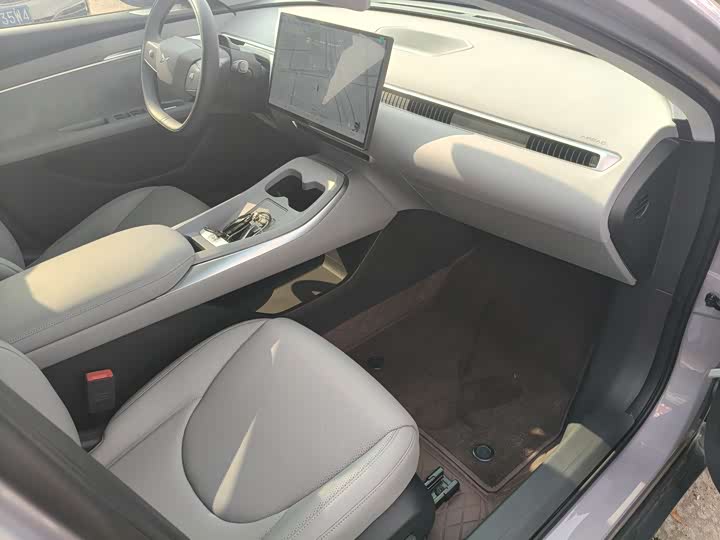 Фото 7 - XPeng Mona M03