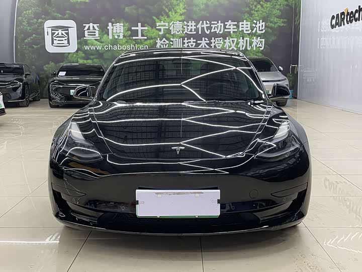 Фото 2 - Tesla Model 3