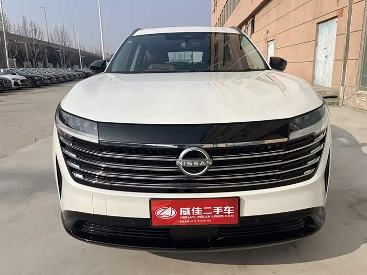 Фото 2 - Nissan Pathfinder