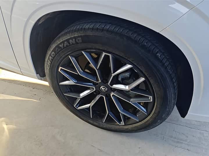 Фото 6 - Changan UNI-Z Hybrid