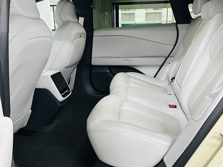 Фото 7 - XPeng F57