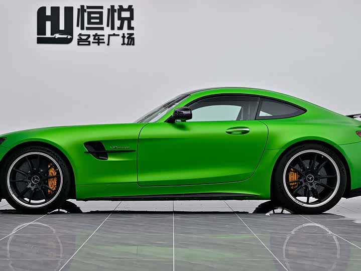 Фото 3 - Mercedes-Benz AMG GT