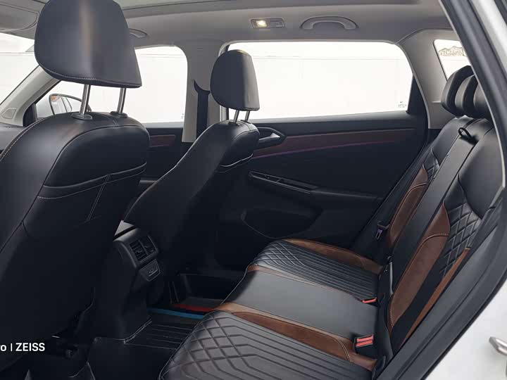 Фото 9 - Jetta VS7