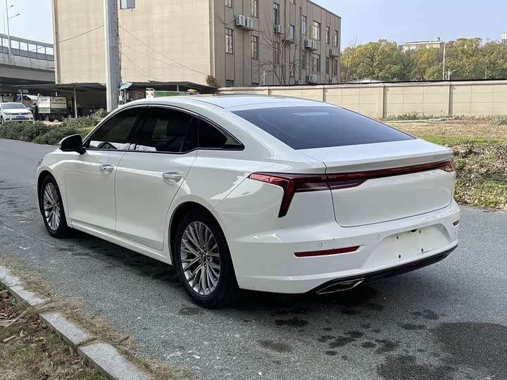 Фото 4 - Bestune B70