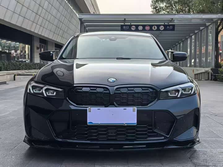 Фото 2 - BMW 3 Series