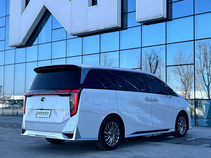 Фото 6 - GAC Trumpchi M8