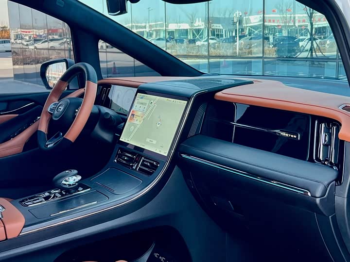 Фото 9 - GAC Trumpchi M8