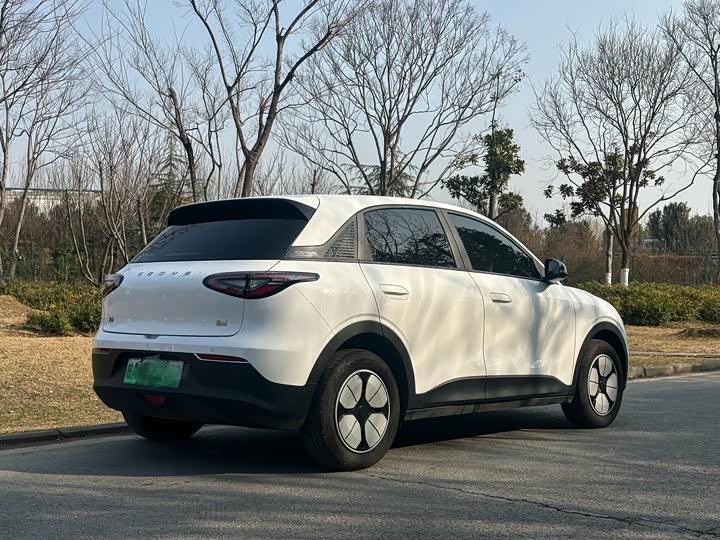 Фото 3 - Geely Galaxy Geome