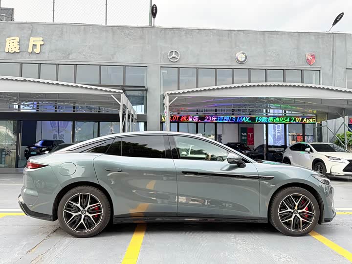 Фото 4 - BYD Han L