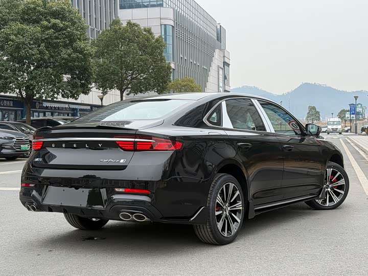 Photo 4 - Geely Preface