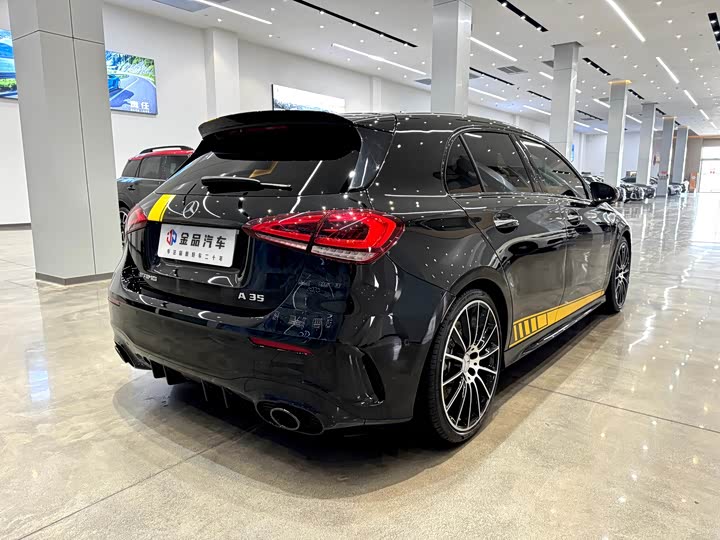 Фото 6 - Mercedes-Benz A-Class AMG