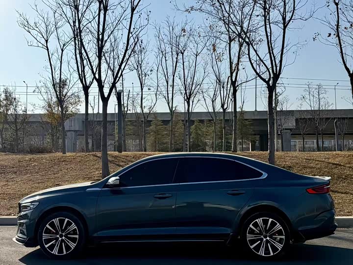 Фото 3 - Geely Preface