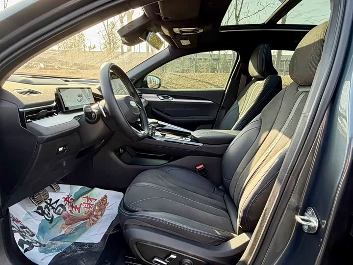 Фото 4 - Geely Preface