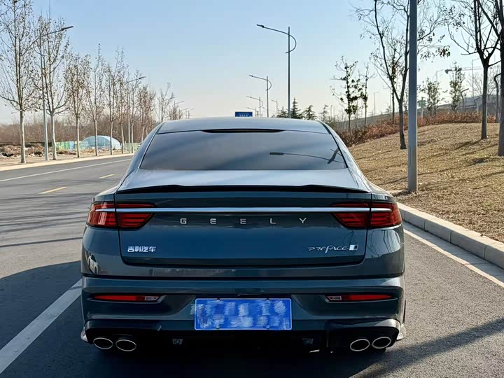 Фото 8 - Geely Preface