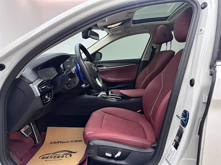 Фото 8 - BMW 5 Series