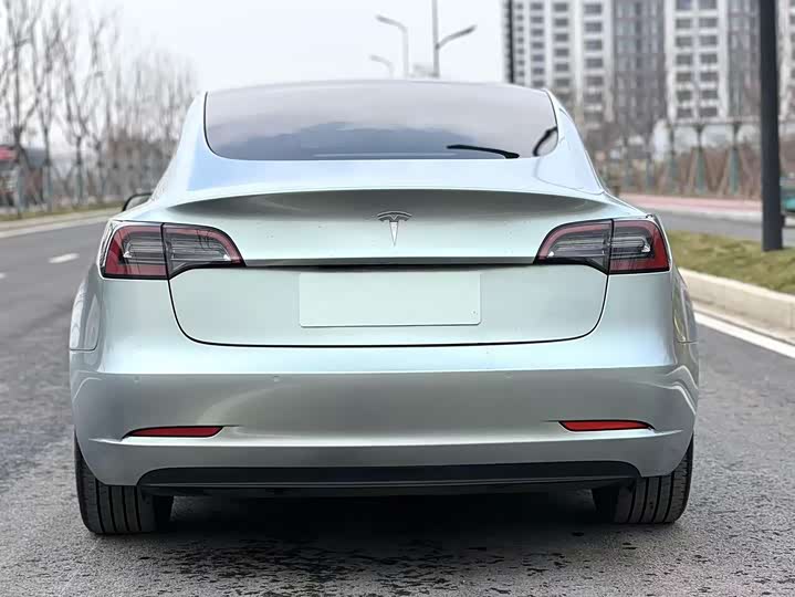 Фото 5 - Tesla Model 3
