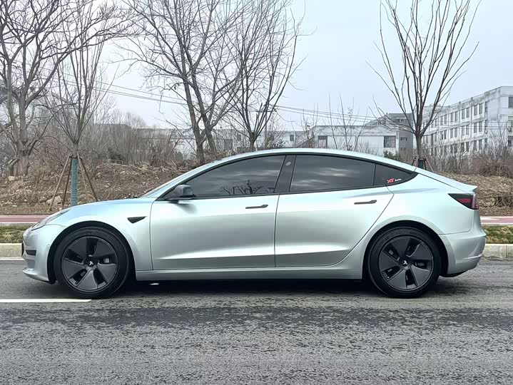 Фото 7 - Tesla Model 3