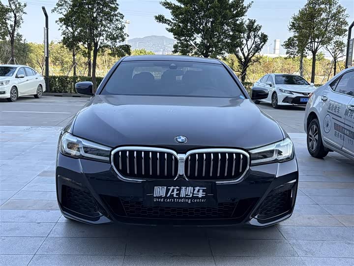 Фото 2 - BMW 5 Series