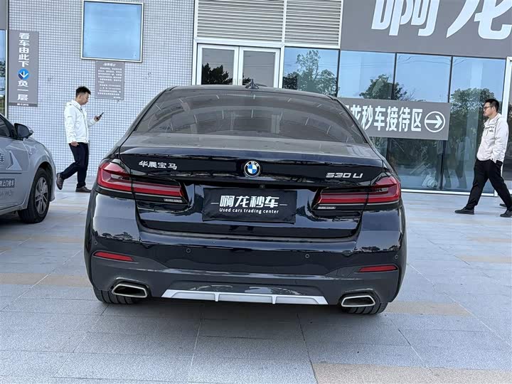 Фото 8 - BMW 5 Series