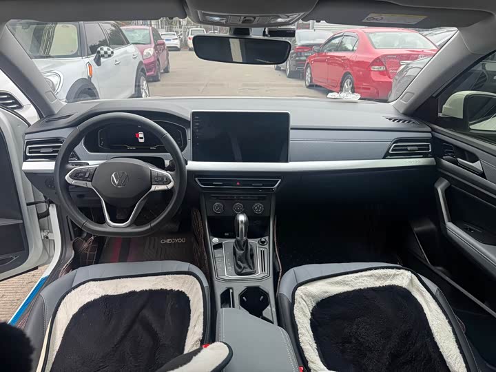 Фото 7 - Volkswagen Lavida