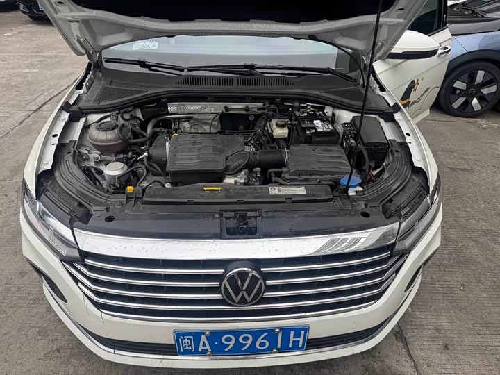 Фото 9 - Volkswagen Lavida