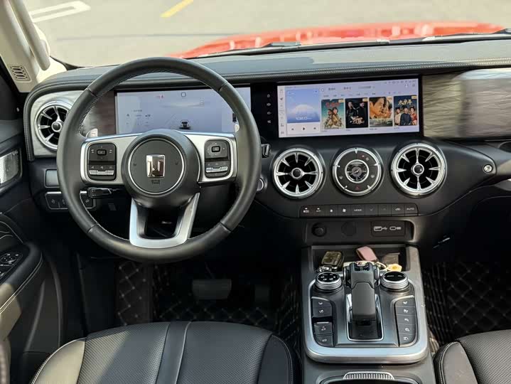 Фото 9 - Tank 300