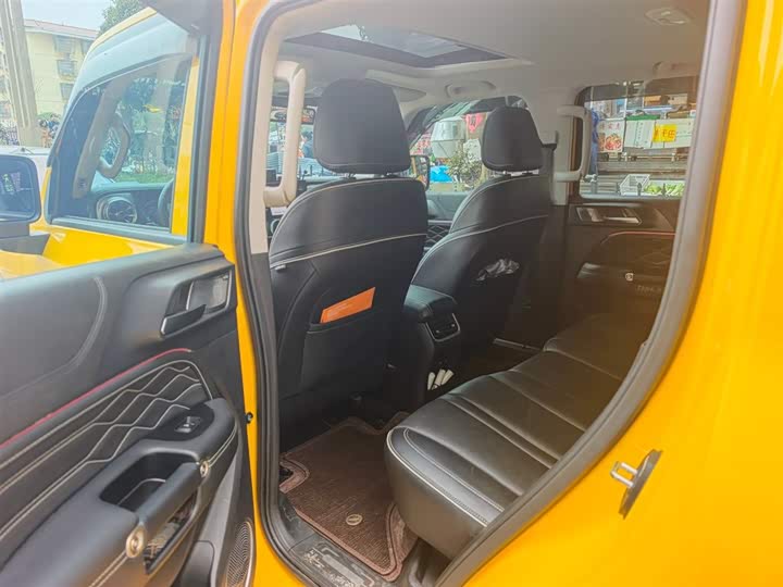 Фото 3 - Tank 300