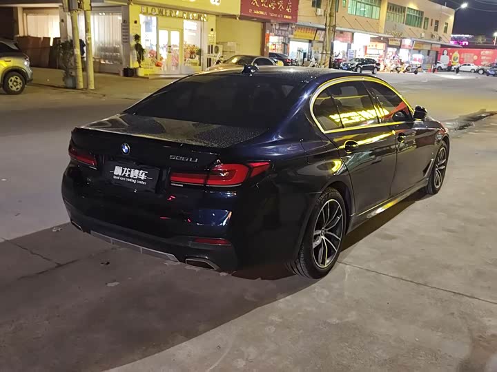 Фото 5 - BMW 5 Series