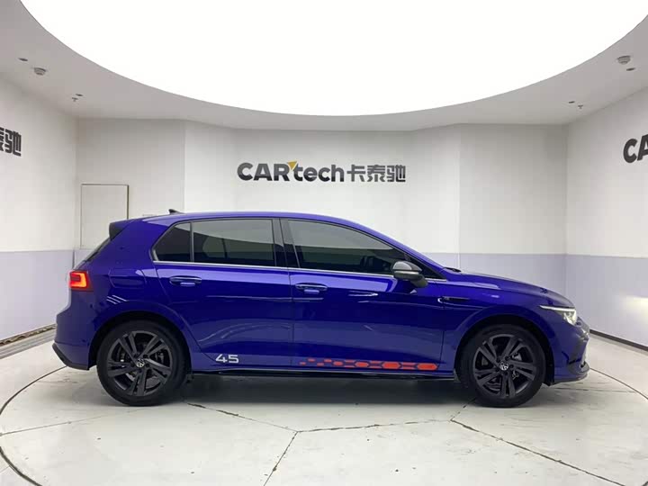 Фото 4 - Volkswagen Golf