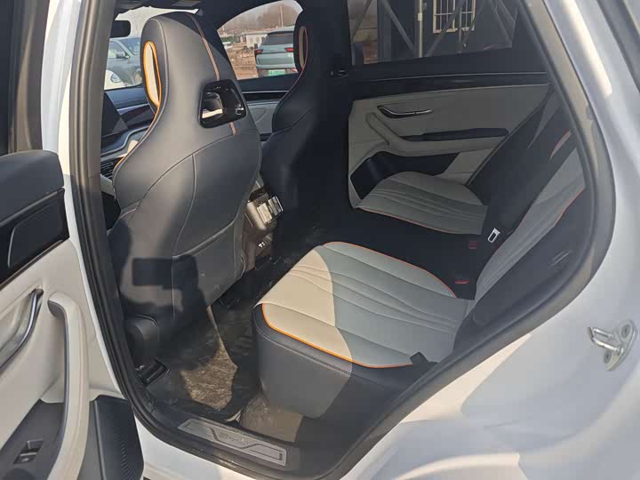 Фото 8 - BYD Song Plus Hybrid/EV